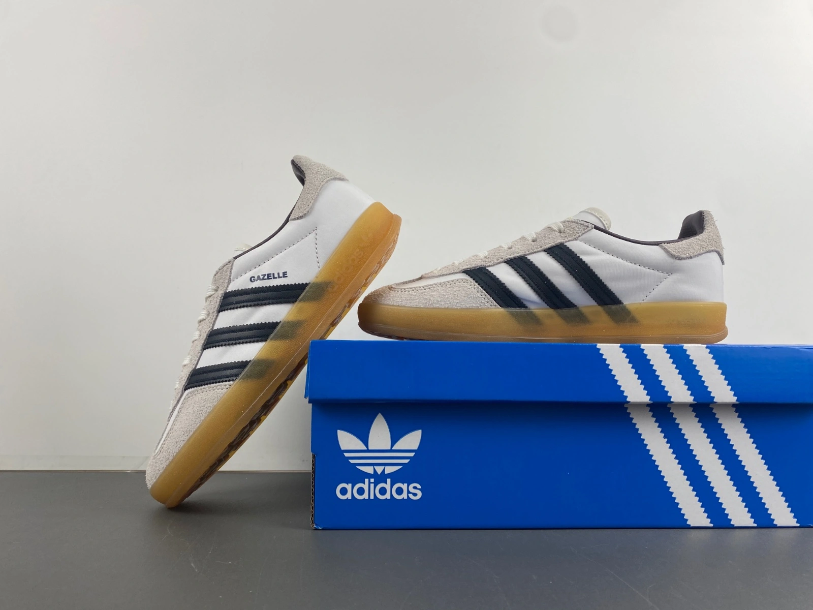 Gazelle Indoor Hikari Shibata Cream IH Breathable 2782