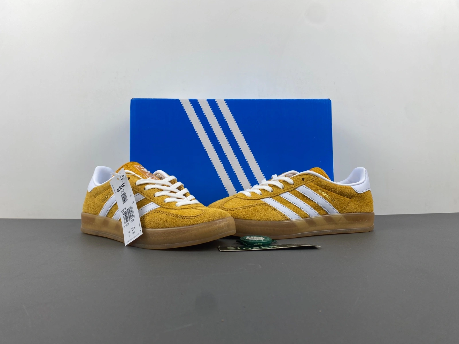 Compact Gazelle Indoor Orange Peel White HQ 2799