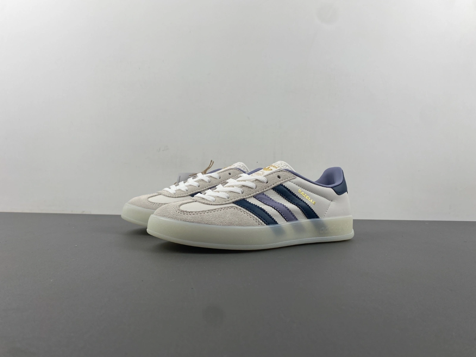 Gazelle Indoor White Preloved Ink IG Classic 2794