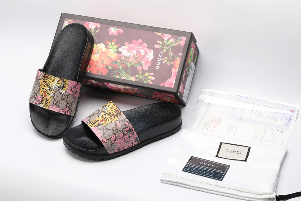 Unique G*cci Sandals 3611
