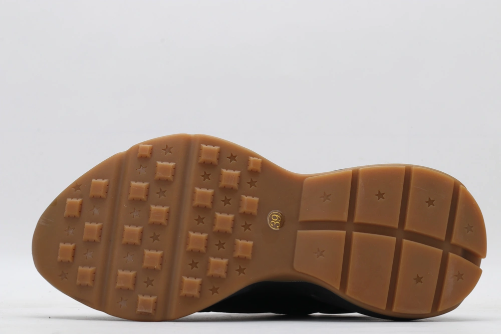 G*cci Sneaker Packable 3619