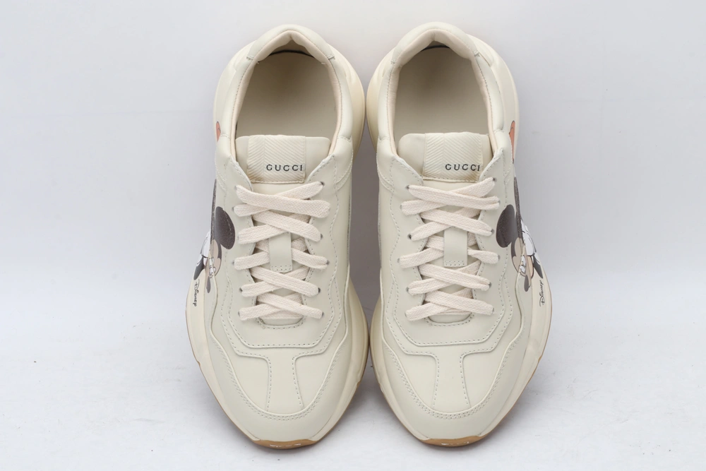 G*cci Sneaker WaterResistant 3666