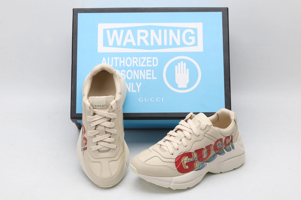 G*cci Sneaker Stretchable 3653