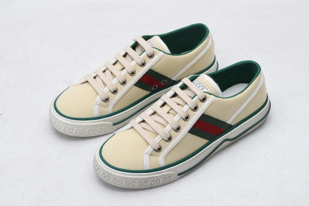Comfortable G*cci Sneaker 3617