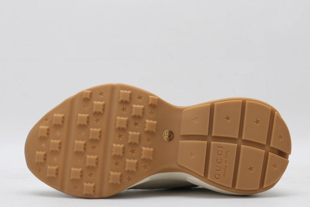 G*cci Sneaker WaterResistant 3666