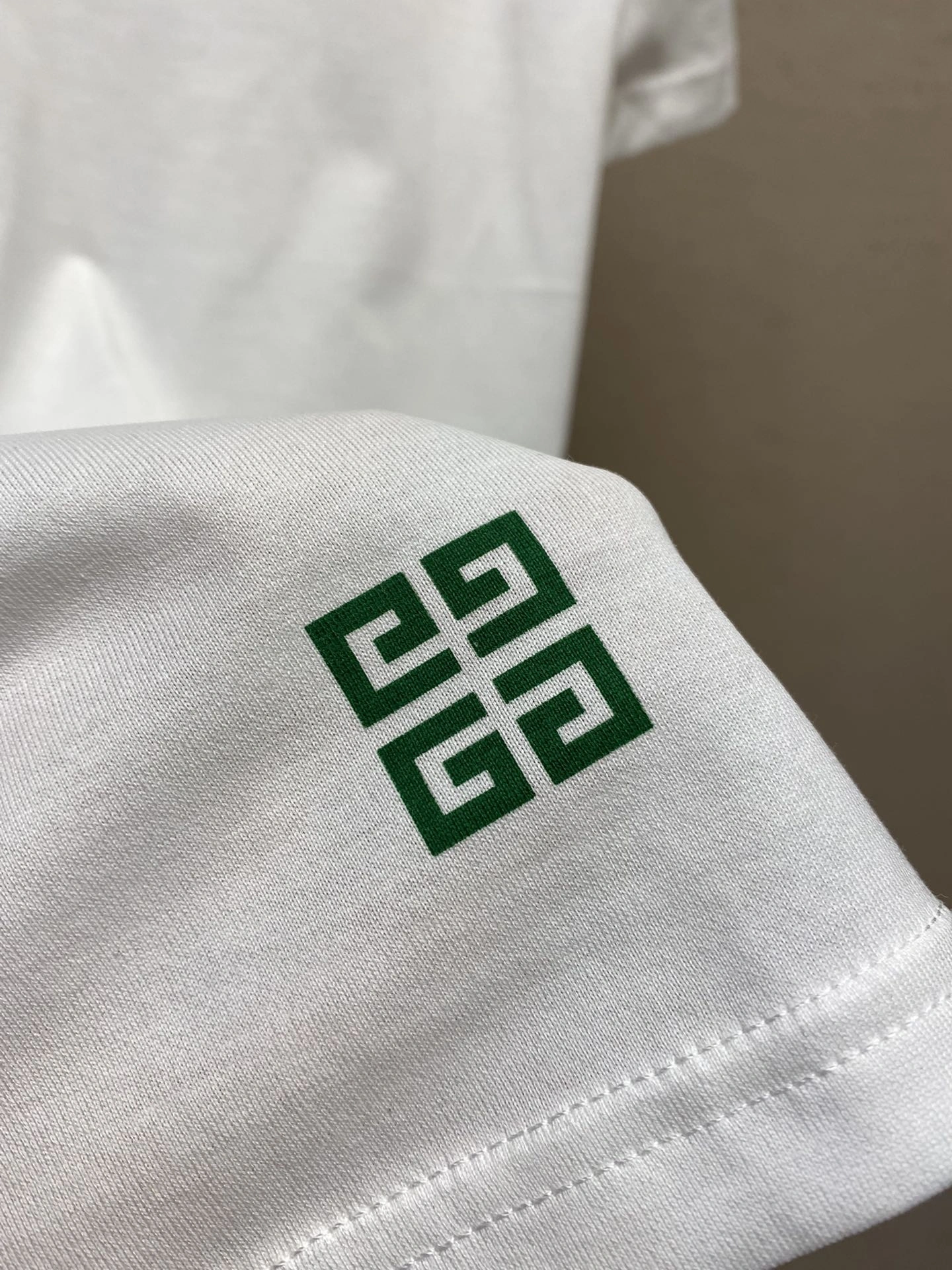 Supportive G*ivenchy T-shirt Top Quality D17 20240229- 14236