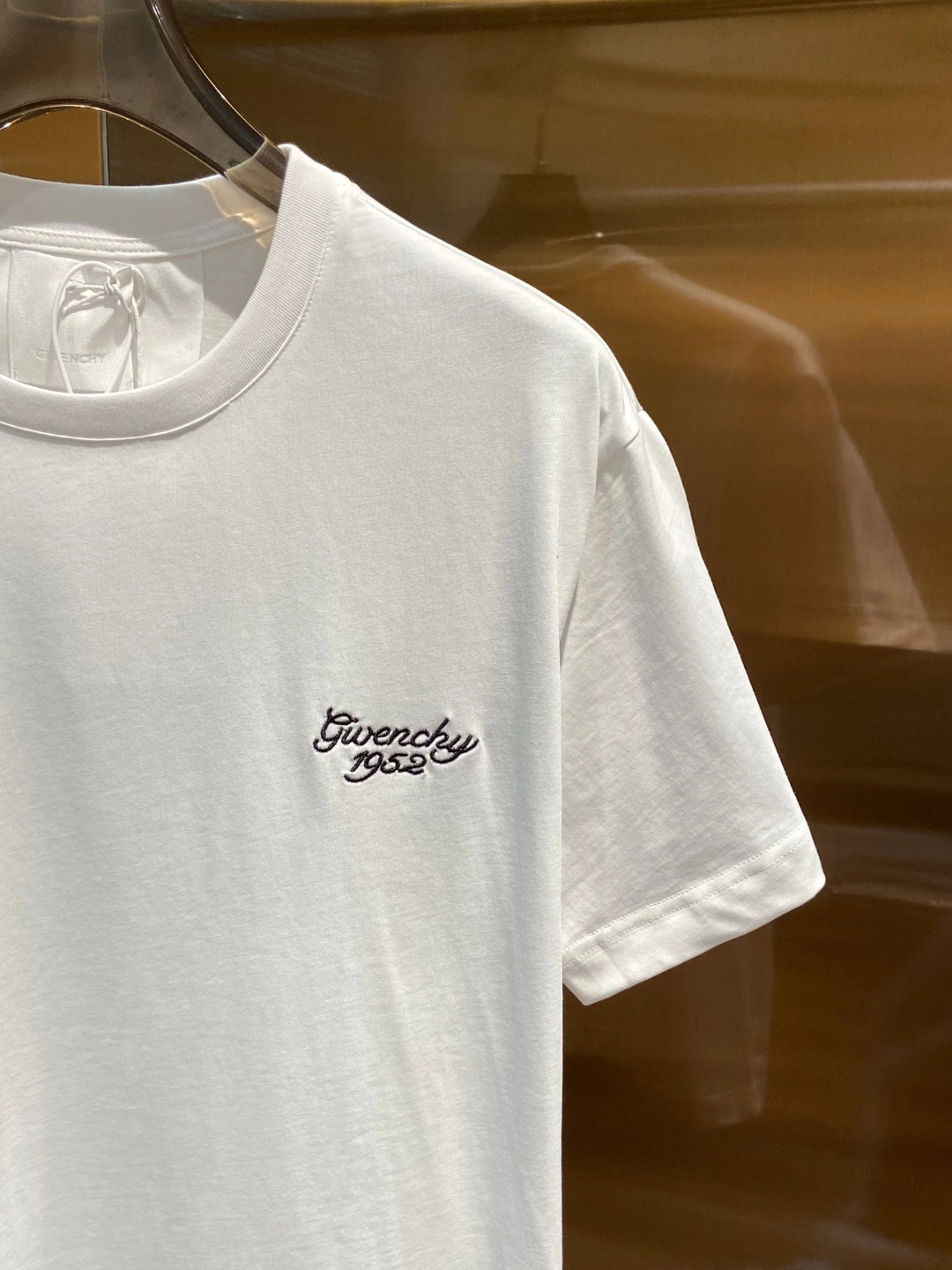 MoistureWicking G*ivenchy T-shirt Top Quality D17 2024039- 14220