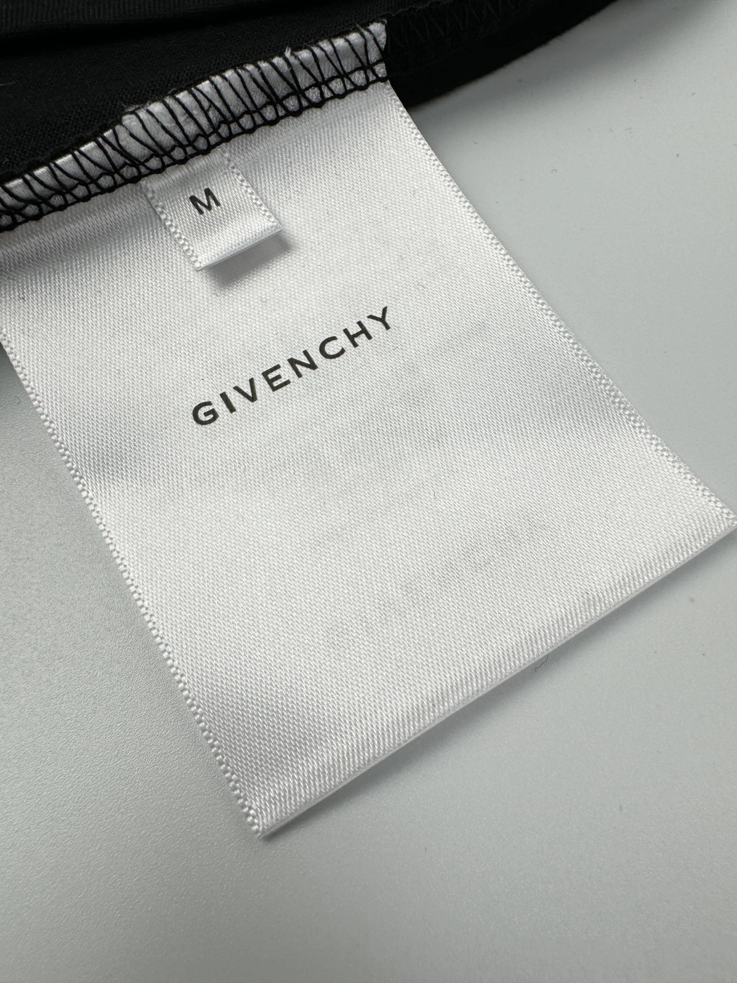 G*ivenchy T-shirt Top Quality D17 20240524- OnTrend 14157