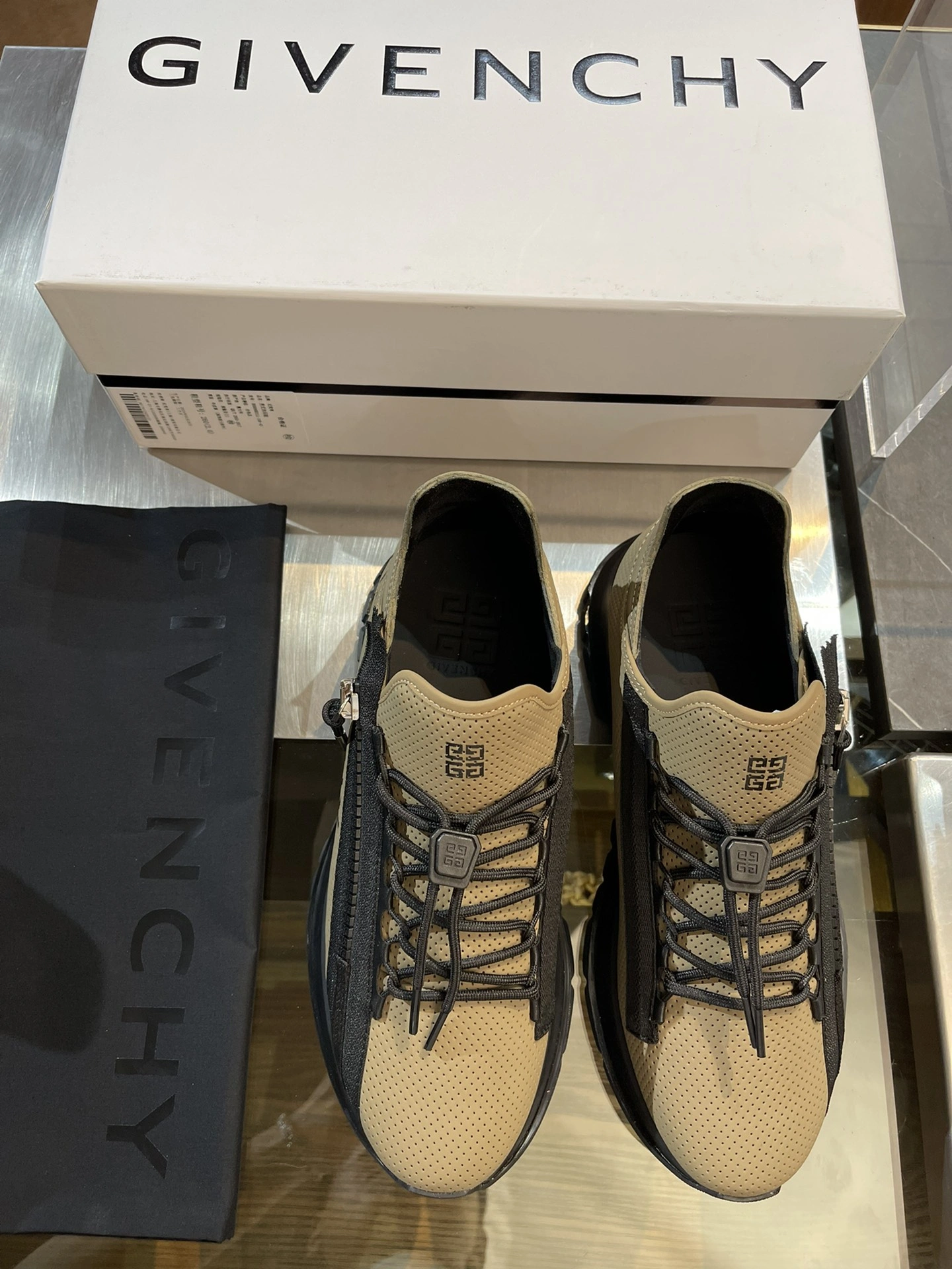 G*ivenchy Top Sneaker Low RR 20240815- Neat 7453