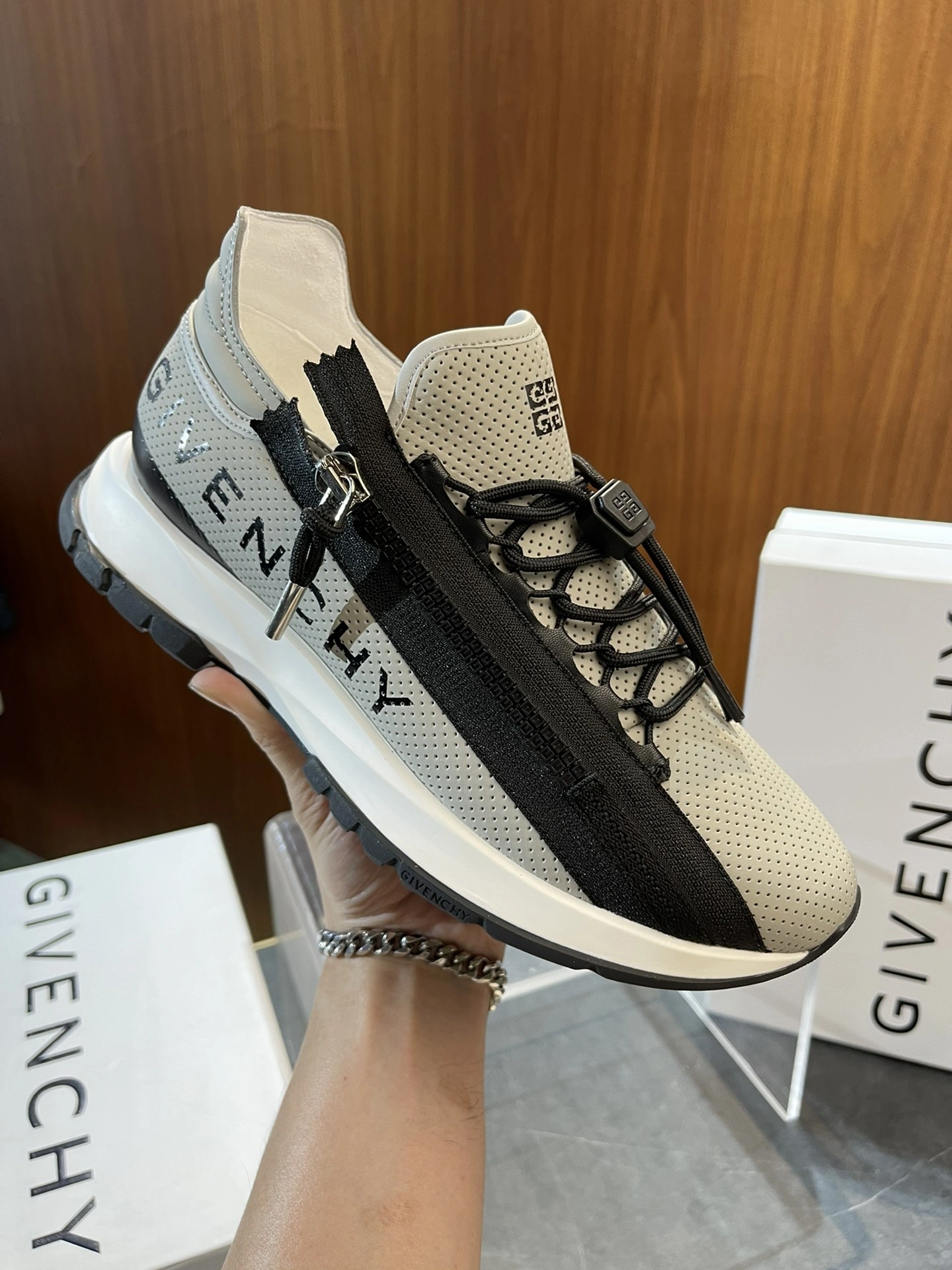 G*ivenchy Top Sneaker Low RR 20240815- Neat 7453