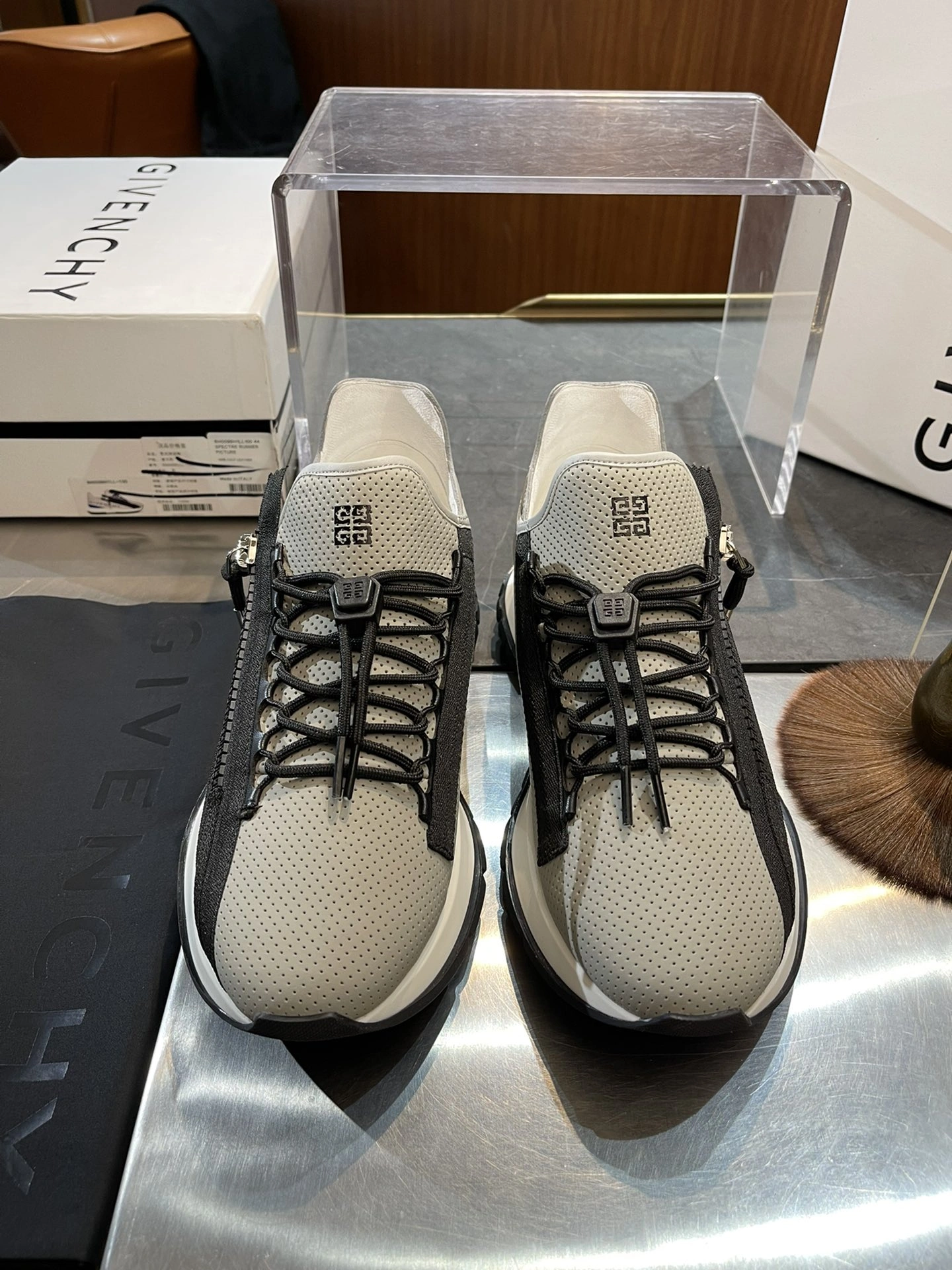 G*ivenchy Top Sneaker Low RR 20240815- Neat 7453