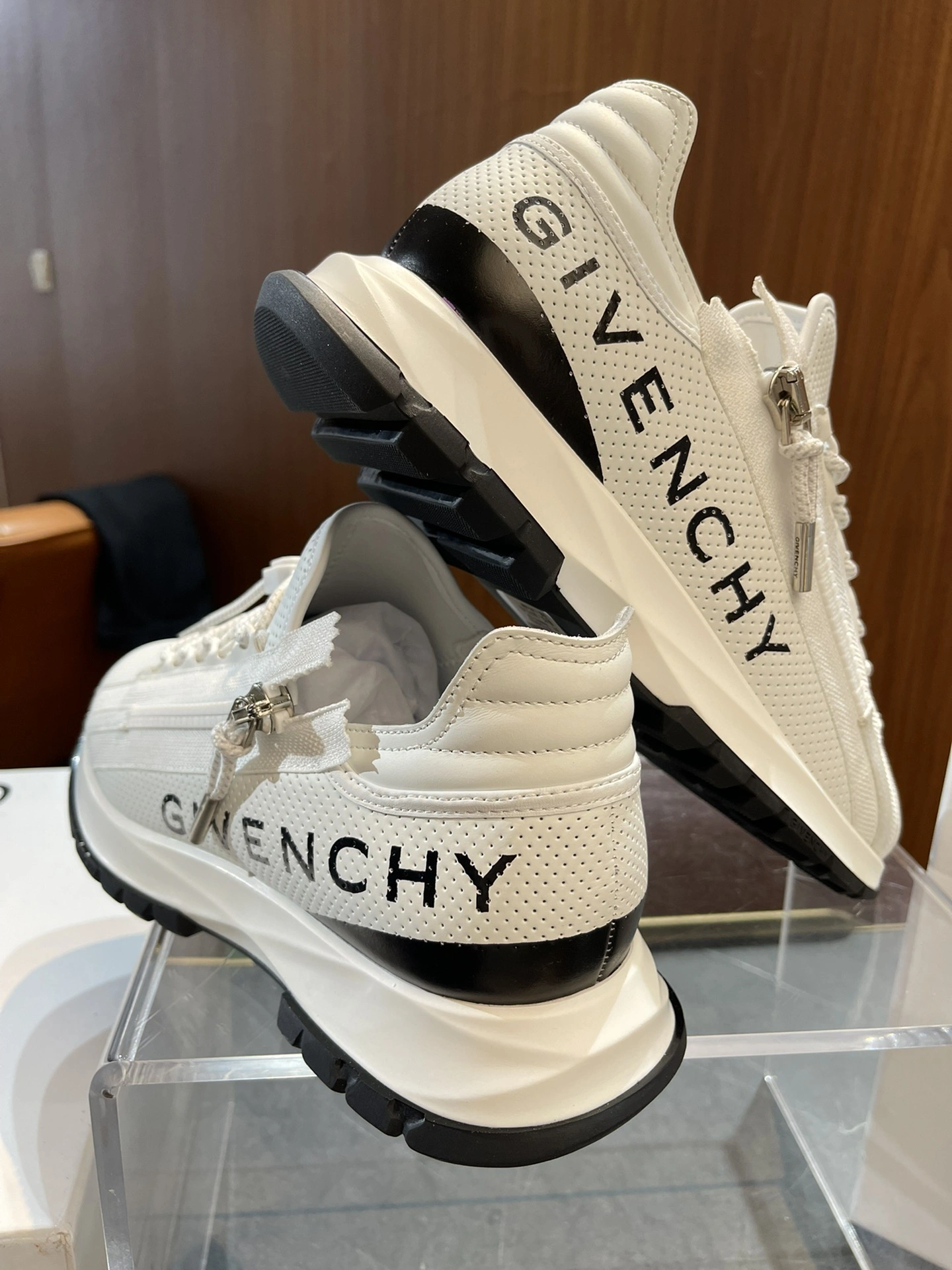 G*ivenchy Top Sneaker Low RR 20240815- Neat 7453