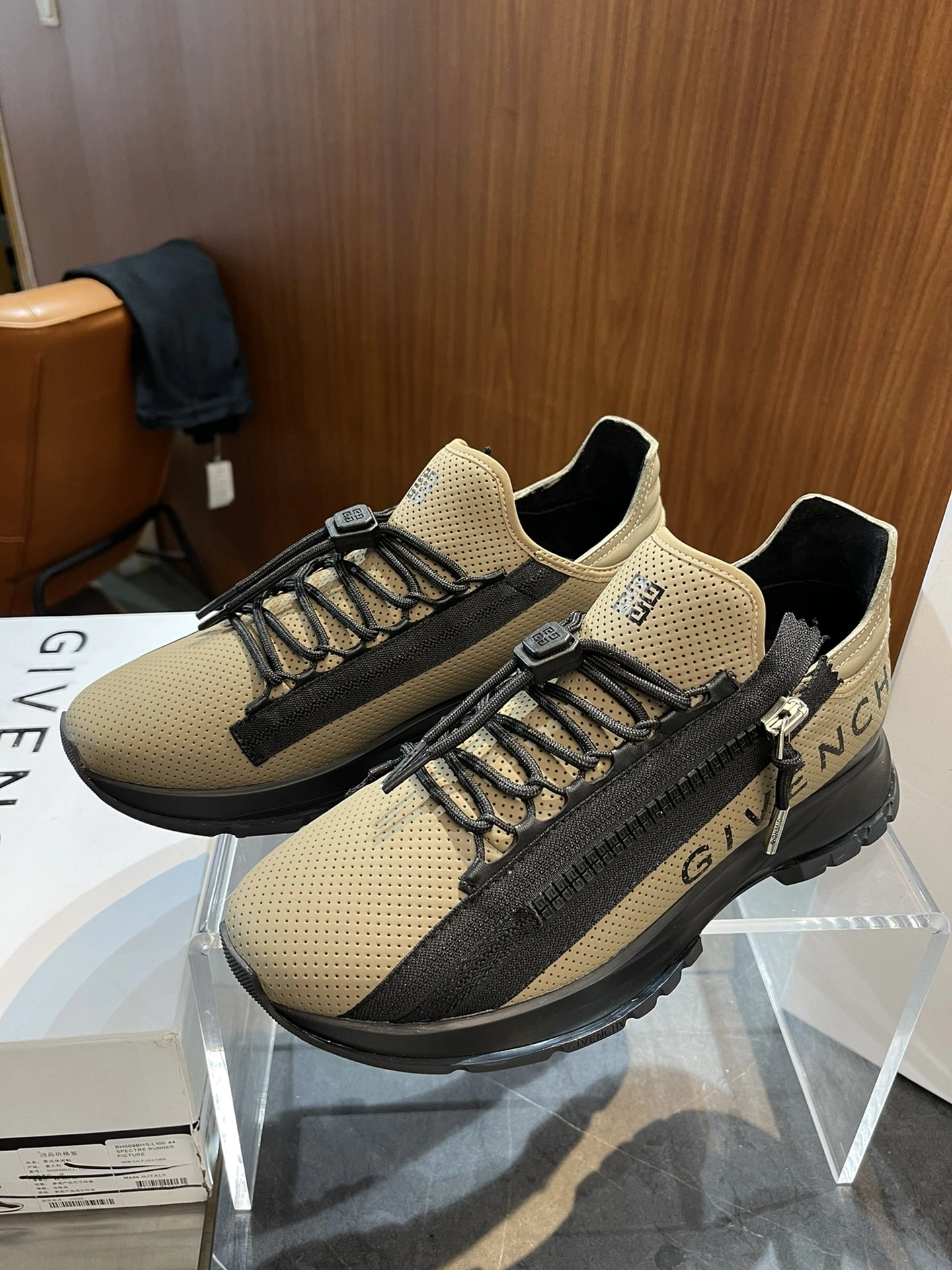 G*ivenchy Top Sneaker Low RR 20240815- Neat 7453