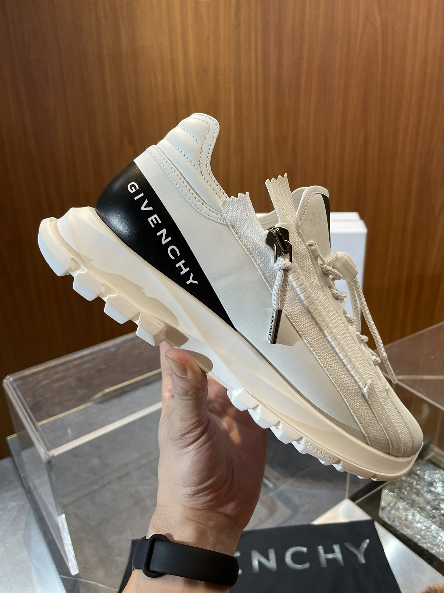 Tailored G*ivenchy Top Sneaker Low RR 20240815- 7455