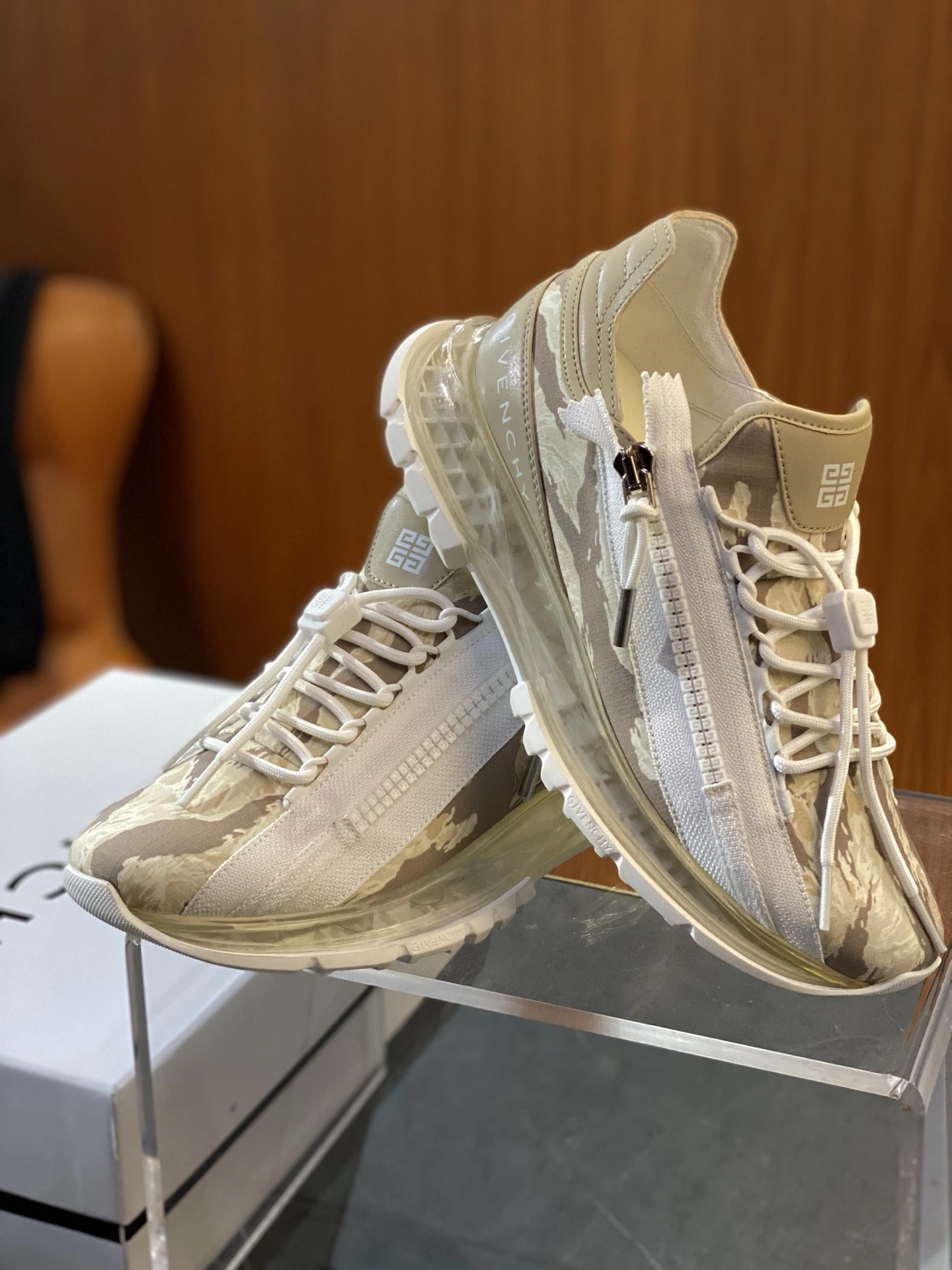 G*ivenchy Top Sneaker Low RR 20250416- TechFriendly 7441