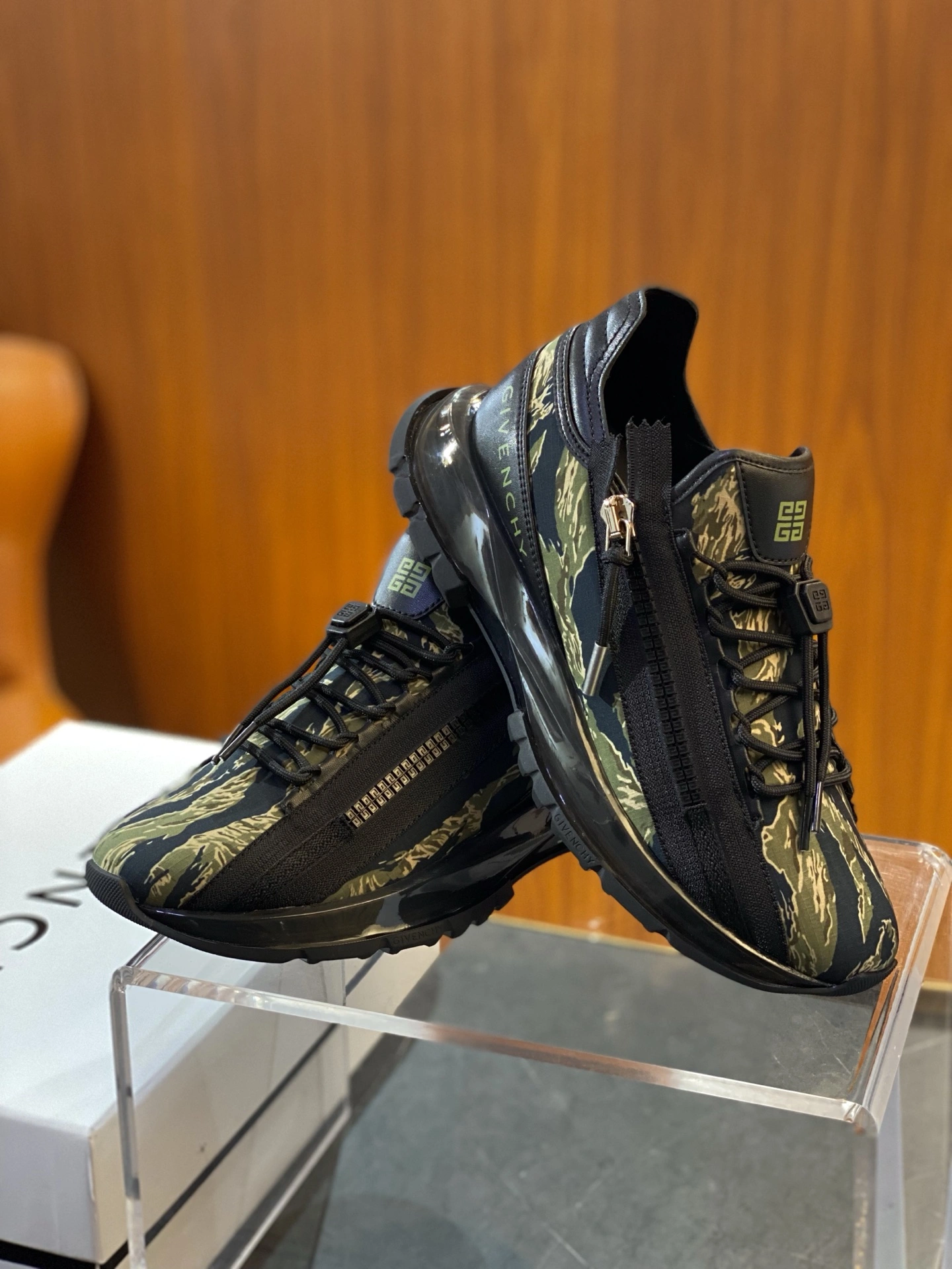 Premium G*ivenchy Top Sneaker Low RR 20250416- 7439