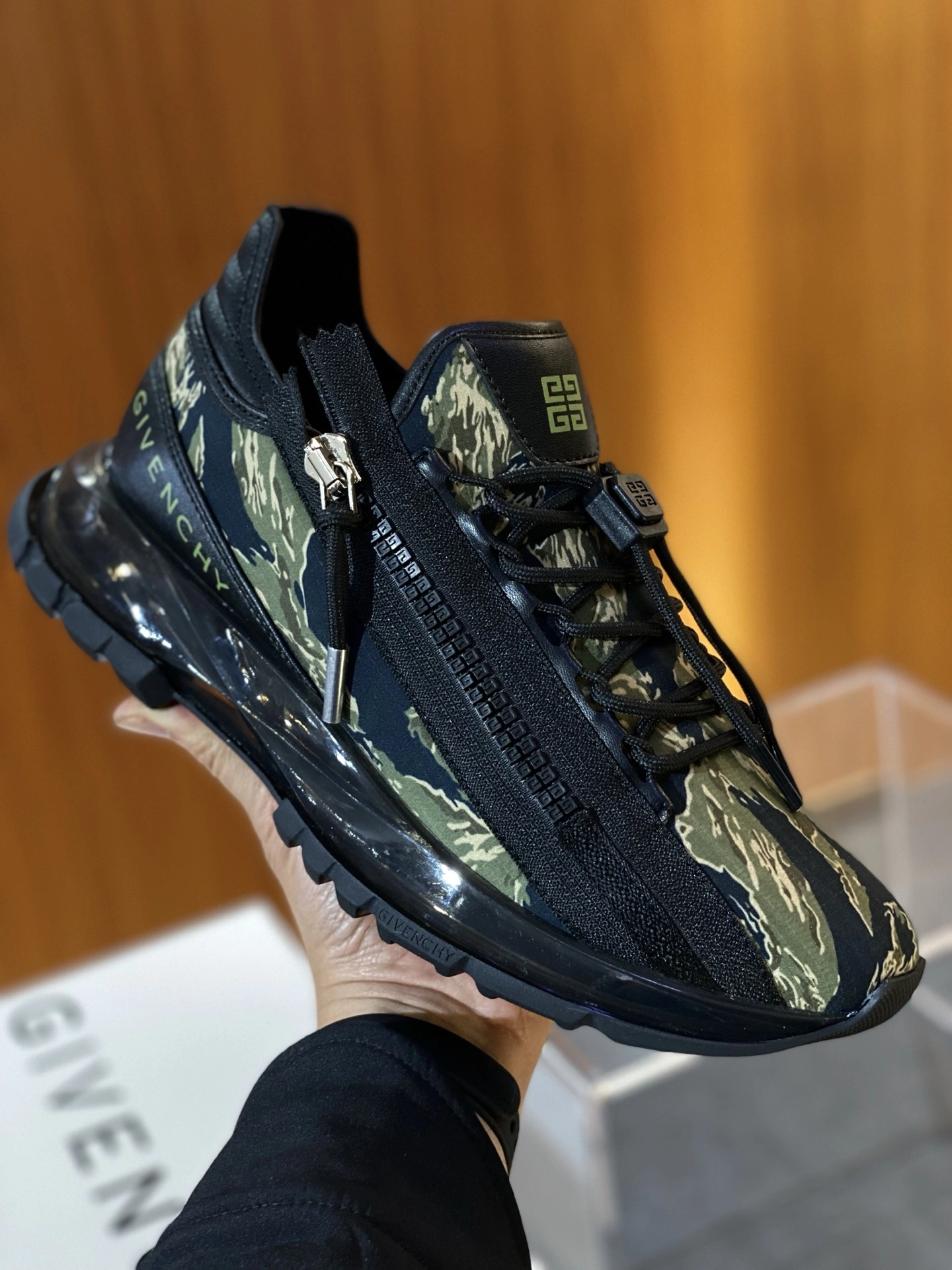 Premium G*ivenchy Top Sneaker Low RR 20250416- 7439