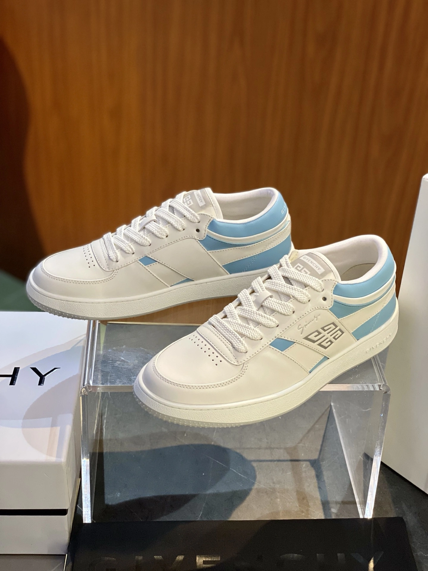 Resilient G*ivenchy Top Sneaker Low RR 20250416- 7451