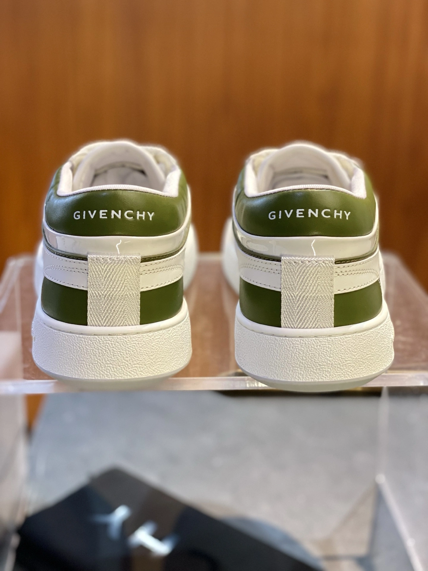 G*ivenchy Top Sneaker Low RR 20250416- Sleek 7447