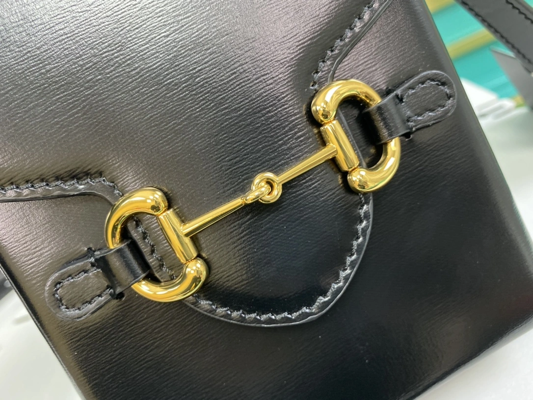 Fashionable G*ucci Bag Top Quality 11.5*17*4cm 8076