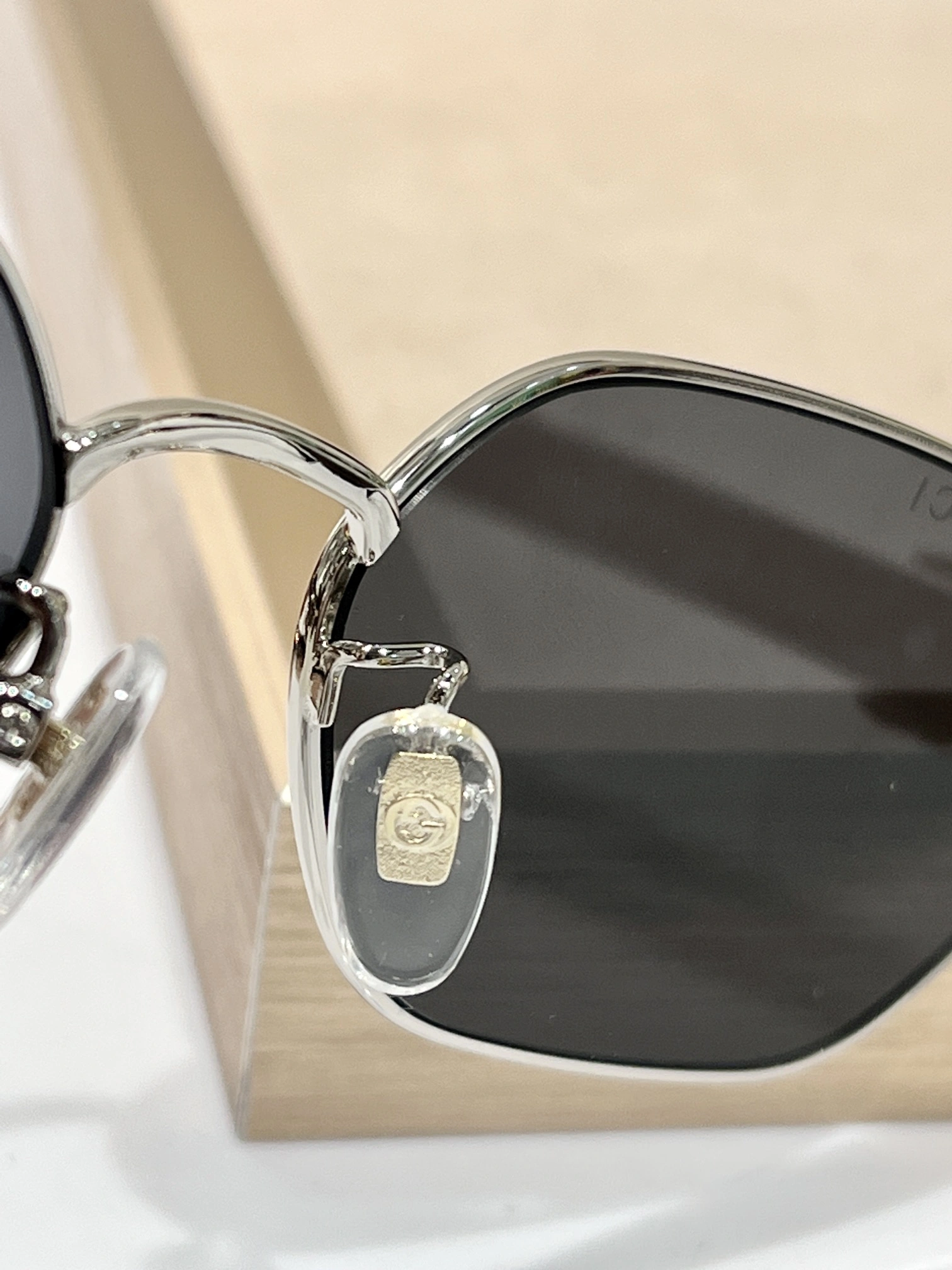 G*ucci Glasses Top XX 20240325- StreetReady 16684