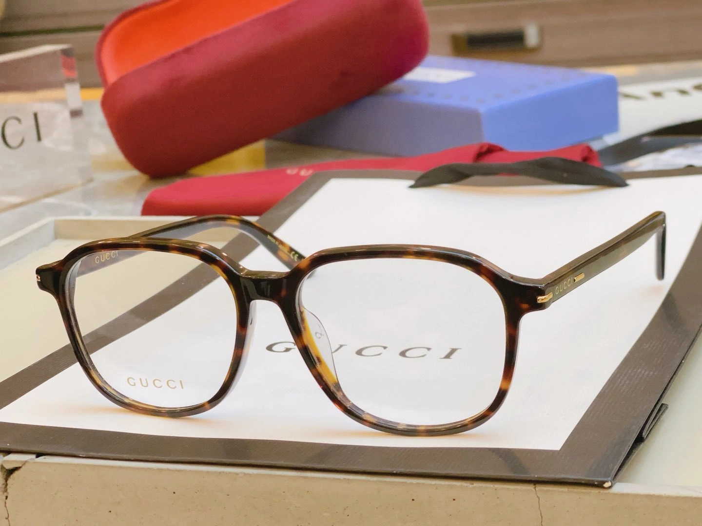 Thermal G*ucci Glasses Top XX 20250113- 16566