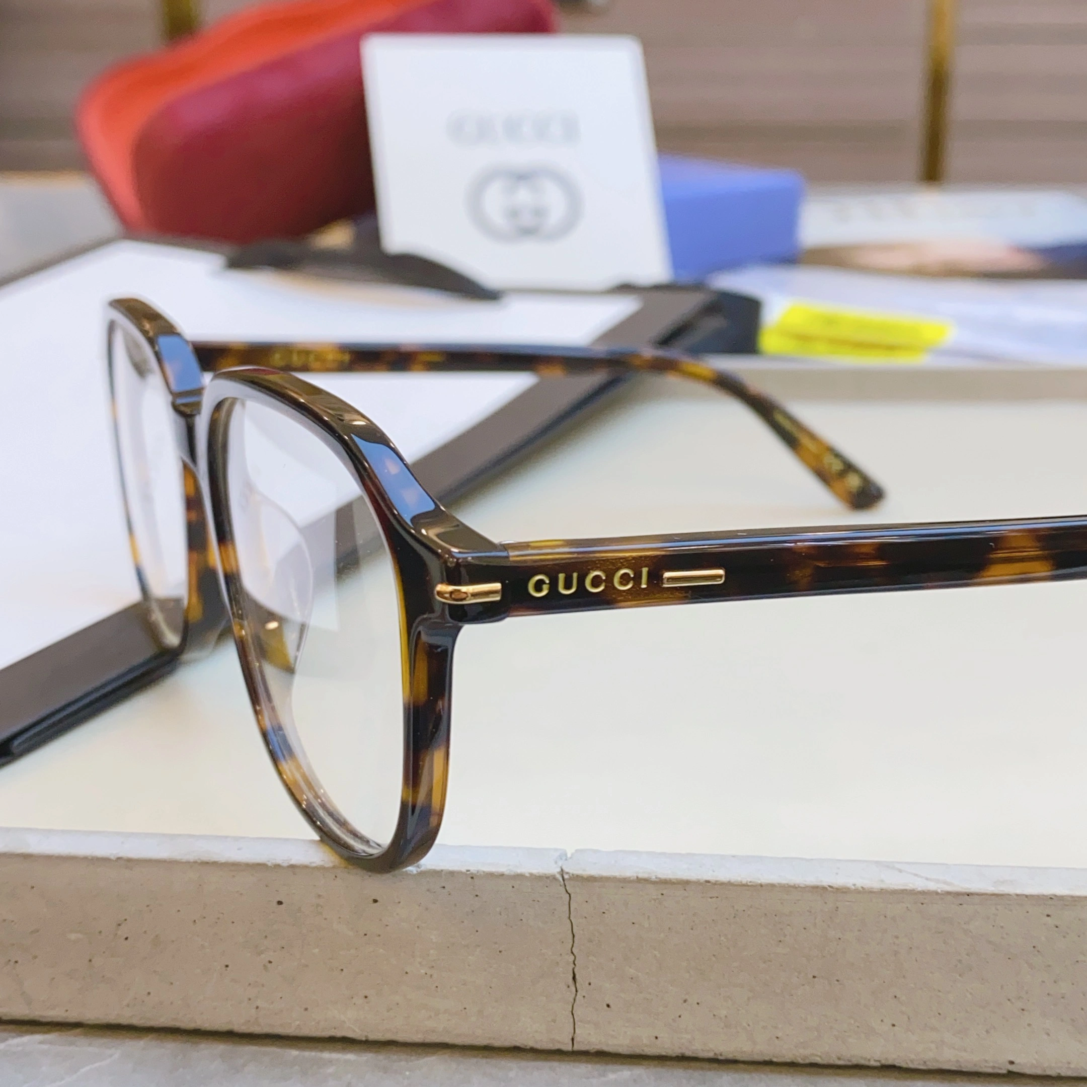 Thermal G*ucci Glasses Top XX 20250113- 16566