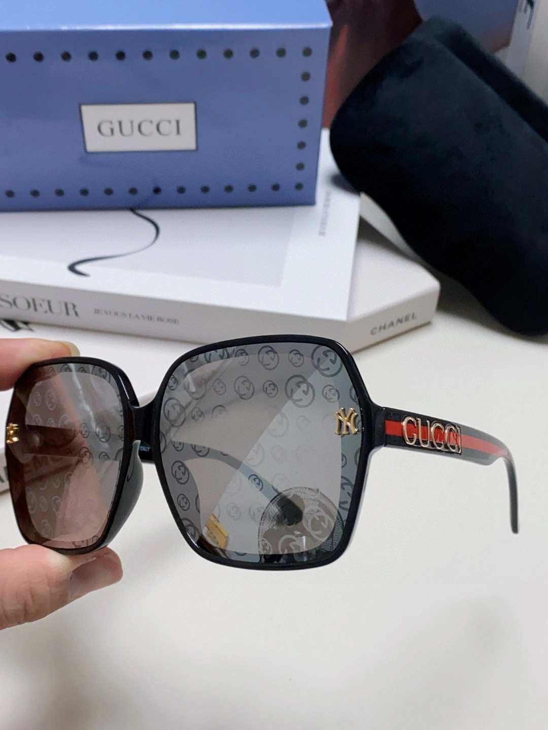 Soft G*ucci Glasses Top XX 20250402- 16559