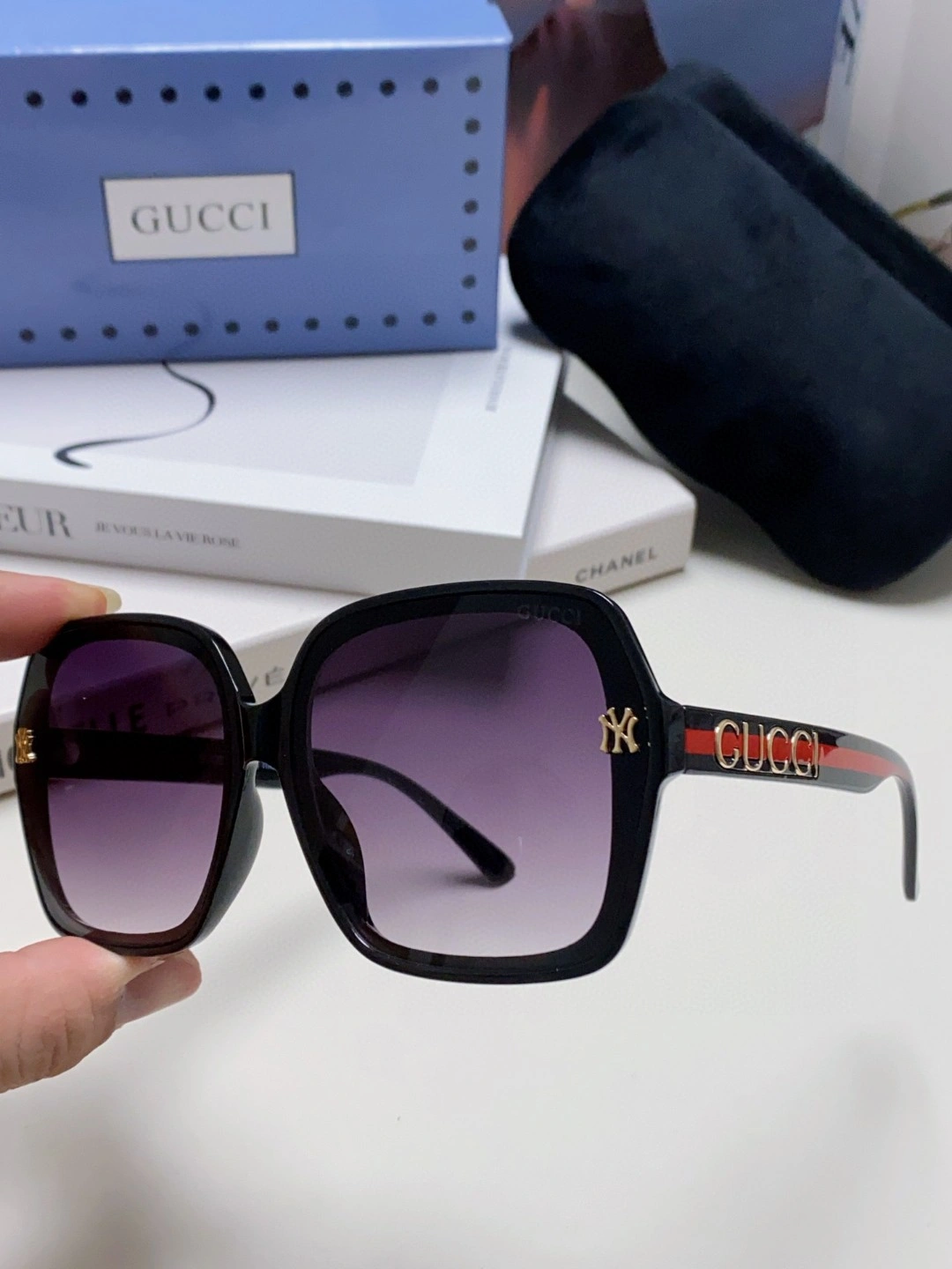 Soft G*ucci Glasses Top XX 20250402- 16559