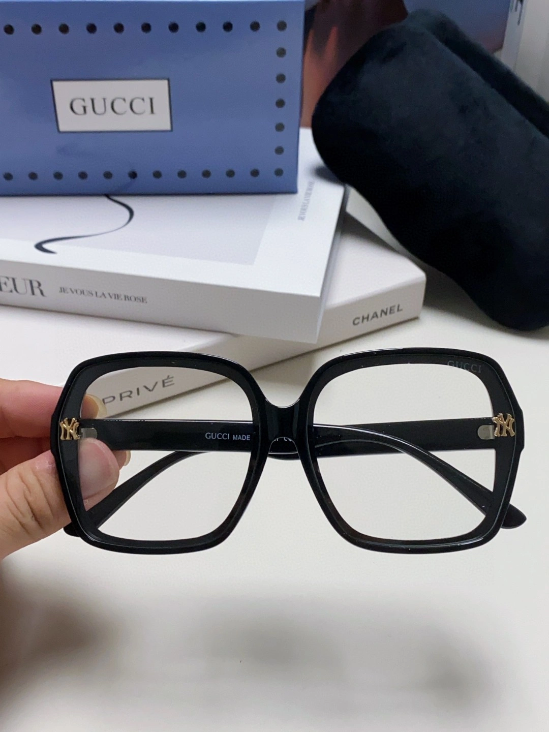 Soft G*ucci Glasses Top XX 20250402- 16559