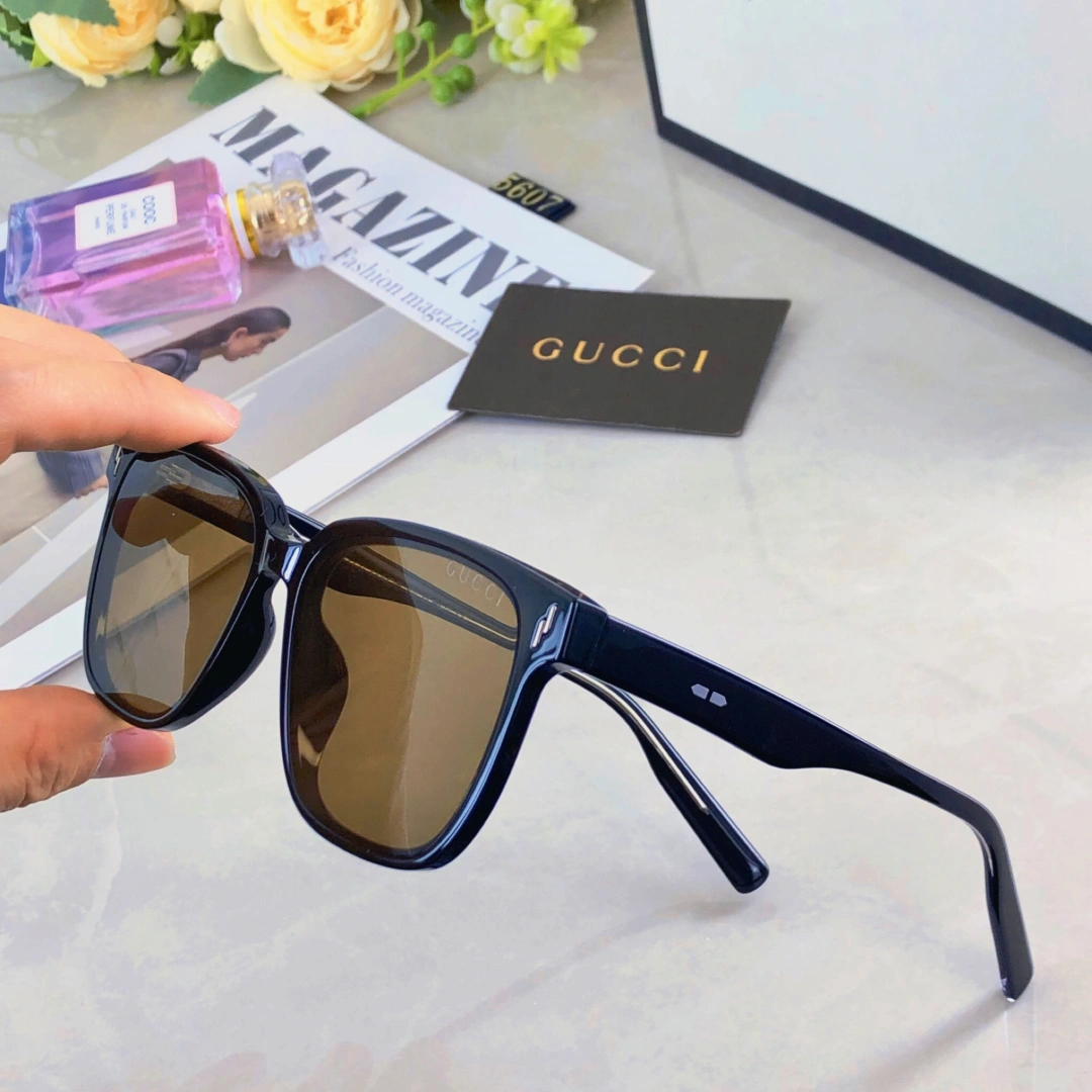 Neat G*ucci Glasses Top XX 20250402- 16550
