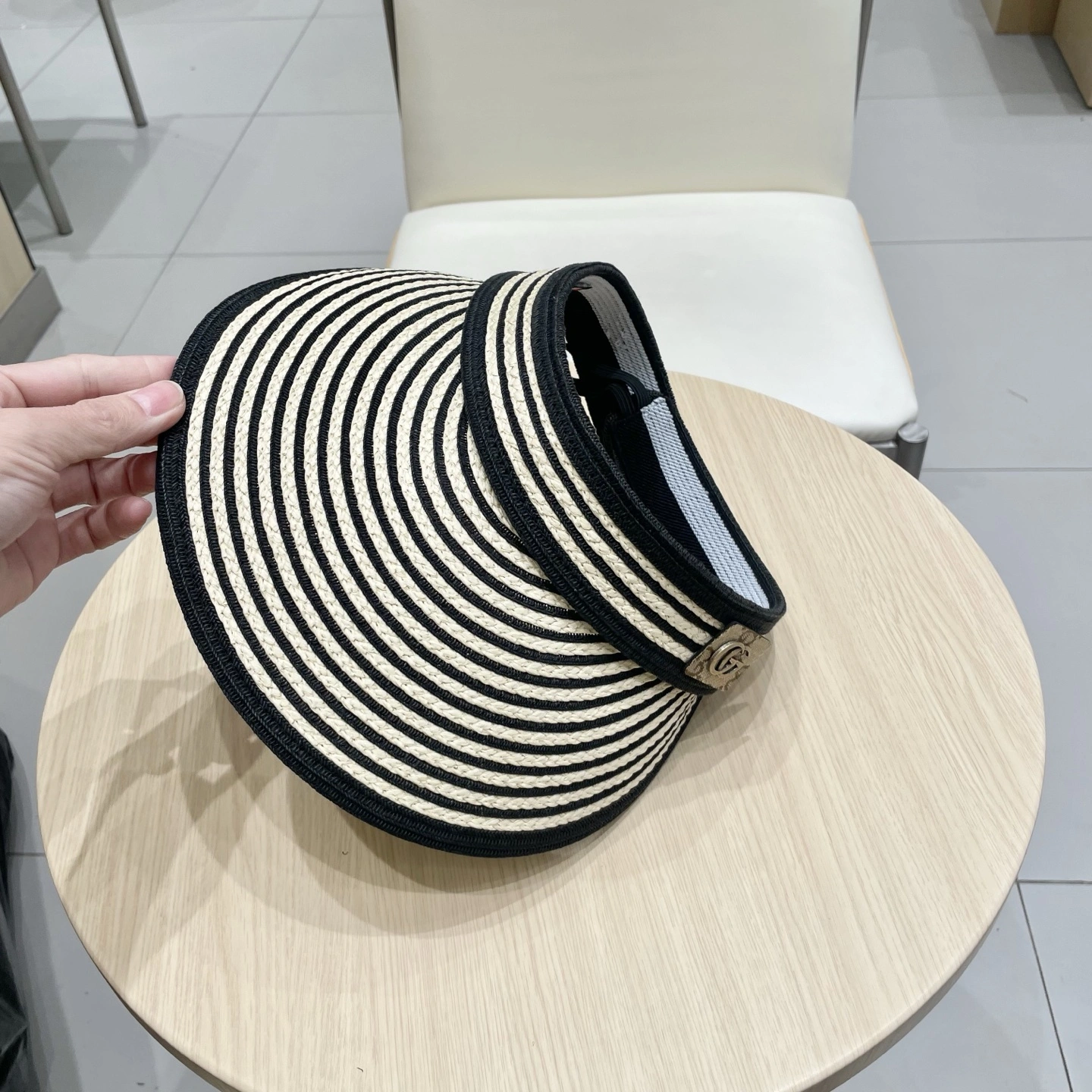 TechFriendly G*ucci Hats Top XX250409- 17476