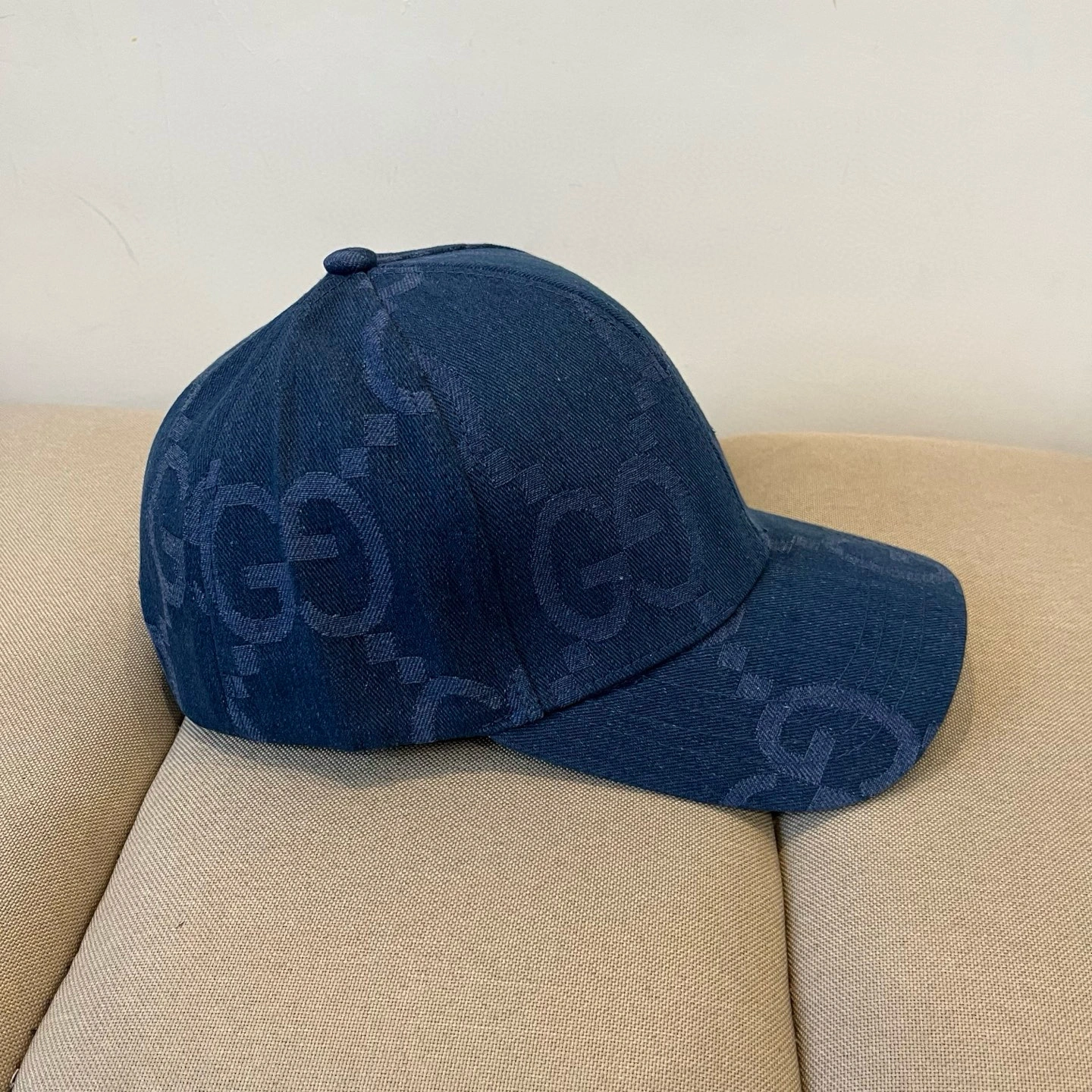 SmoothTexture G*ucci Hats Top XX250410- 17404