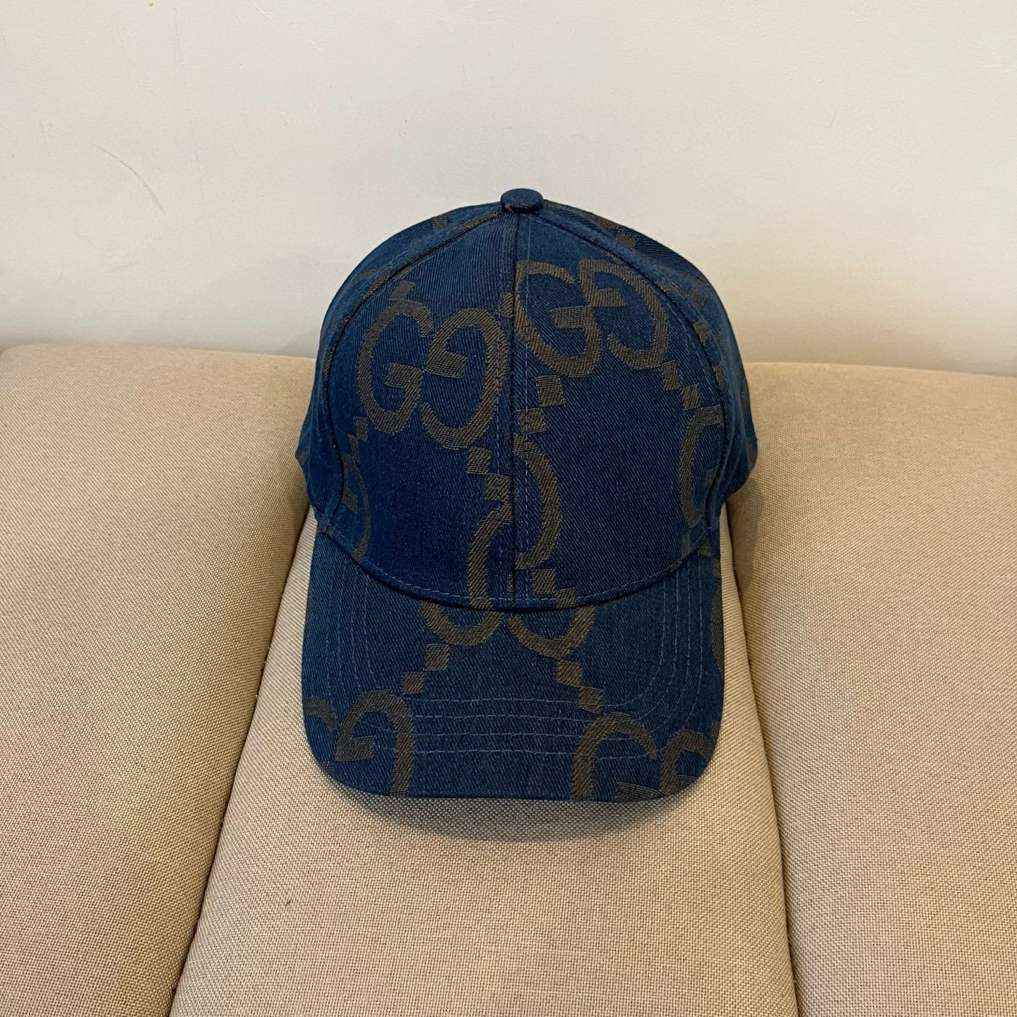 SmoothTexture G*ucci Hats Top XX250410- 17404