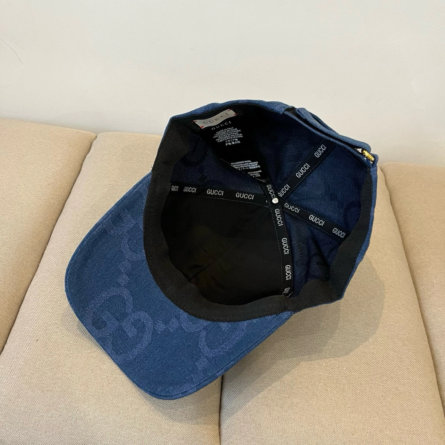 SmoothTexture G*ucci Hats Top XX250410- 17404