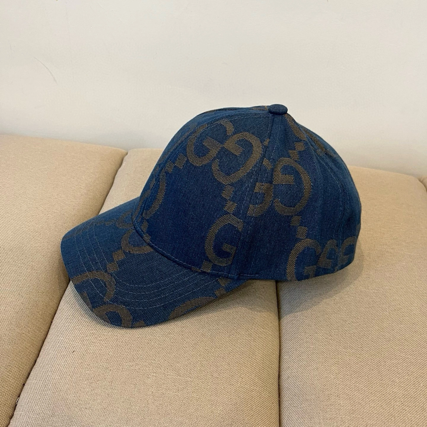 SmoothTexture G*ucci Hats Top XX250410- 17404