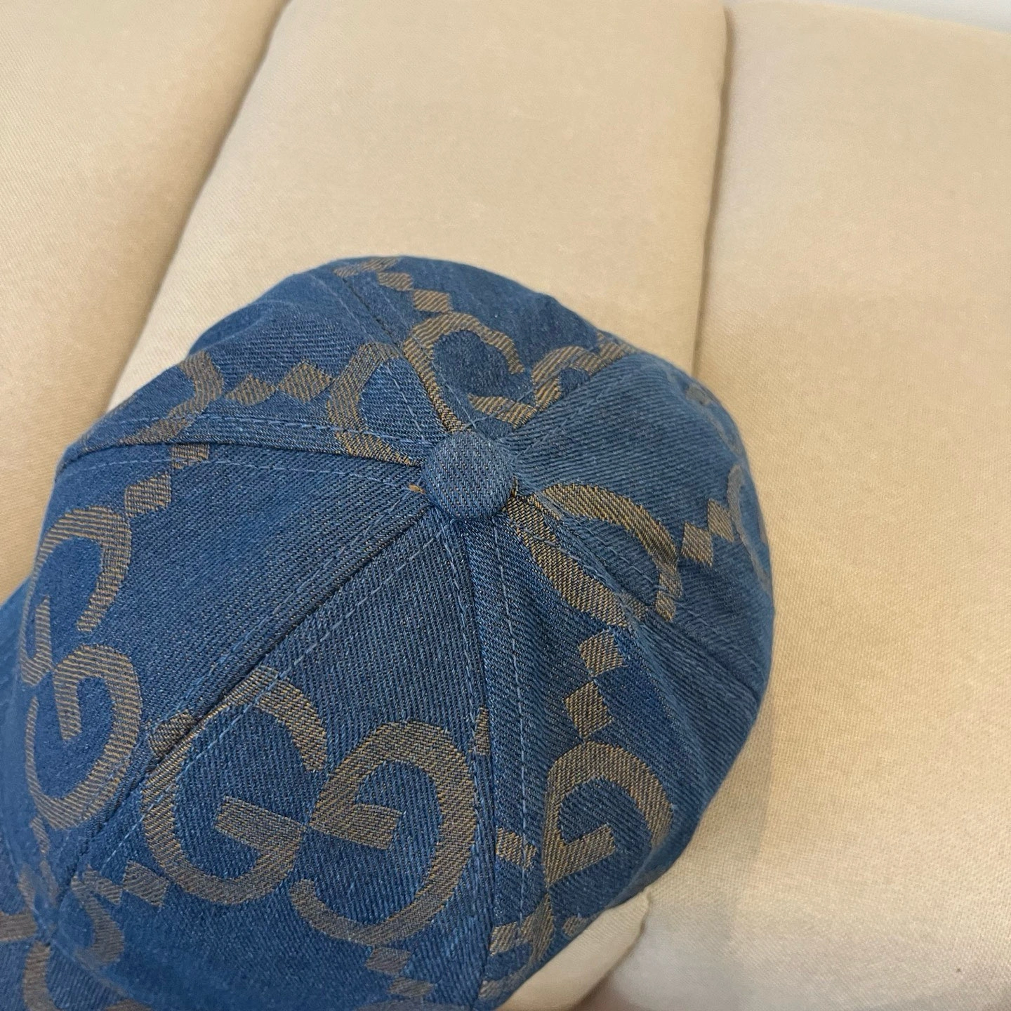 SmoothTexture G*ucci Hats Top XX250410- 17404