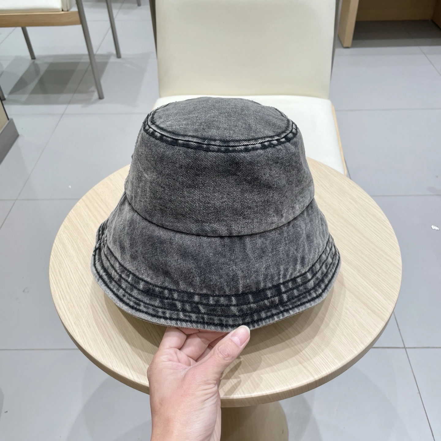 TravelReady G*ucci Hats Top XX250411- 17361
