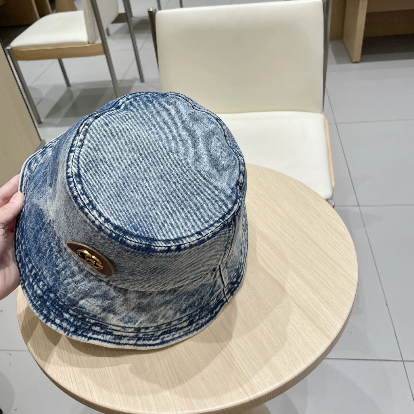 TravelReady G*ucci Hats Top XX250411- 17361
