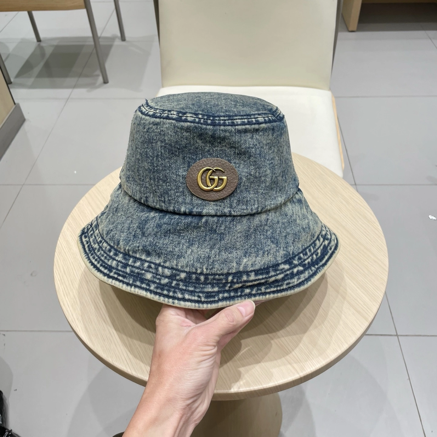 TravelReady G*ucci Hats Top XX250411- 17361