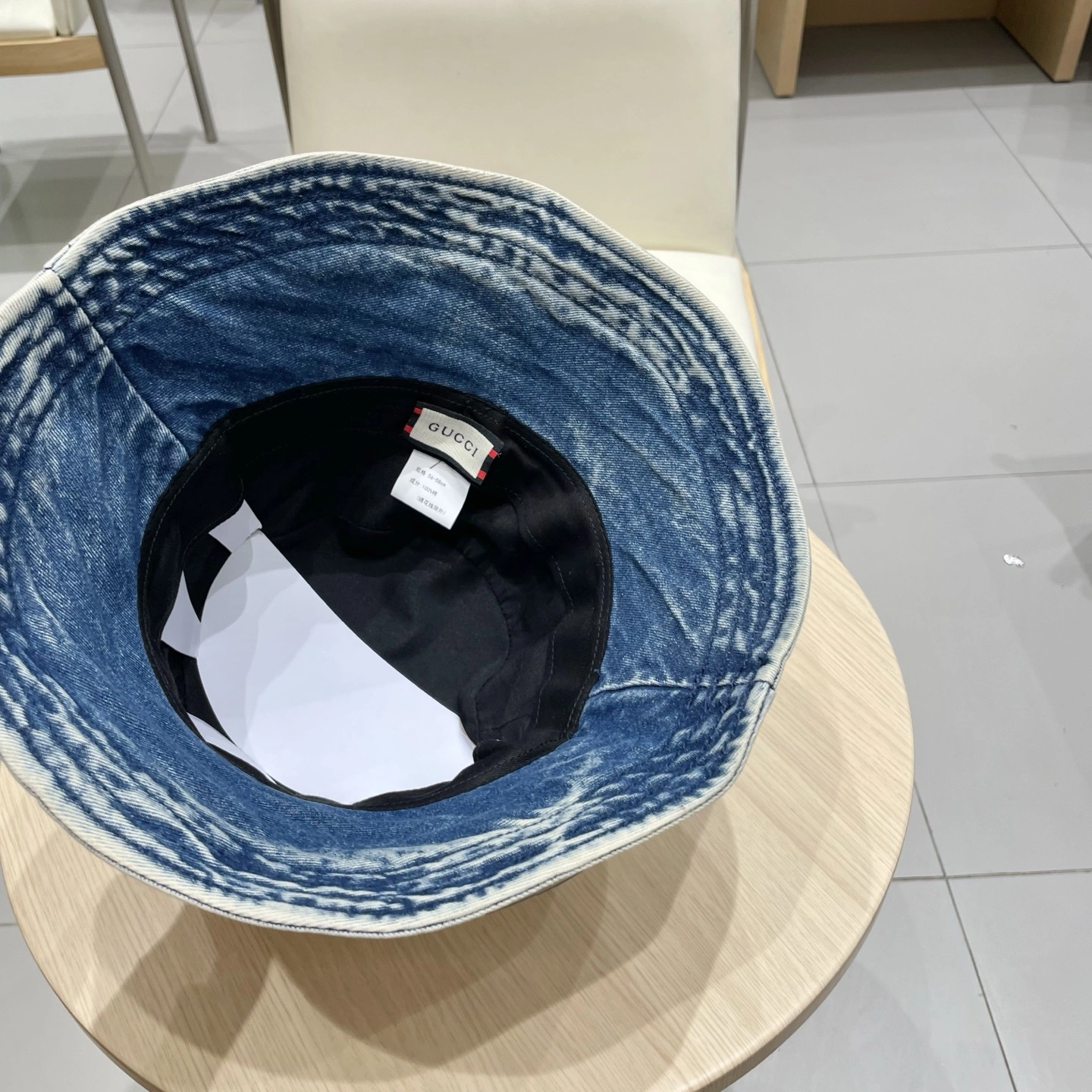 TravelReady G*ucci Hats Top XX250411- 17361