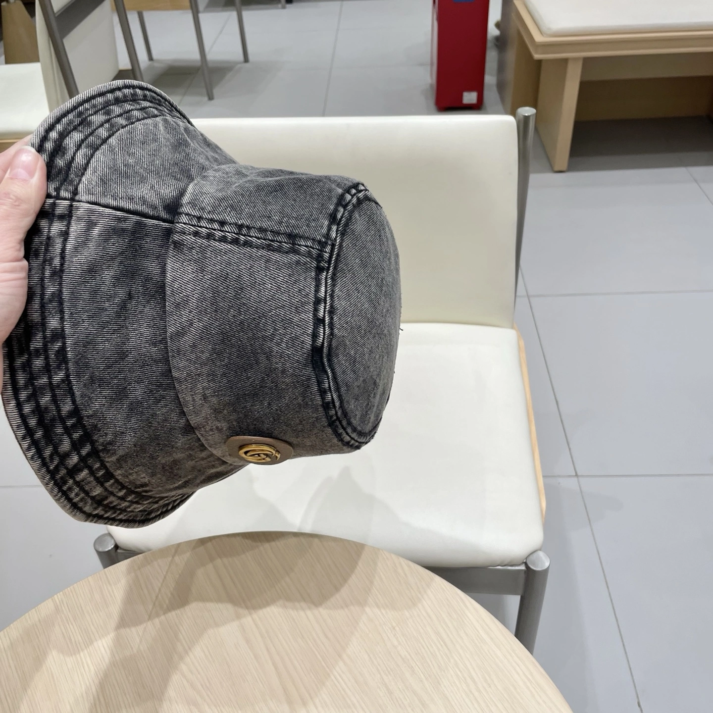 TravelReady G*ucci Hats Top XX250411- 17361
