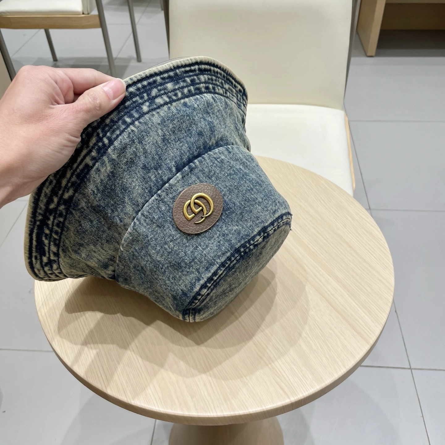 TravelReady G*ucci Hats Top XX250411- 17361