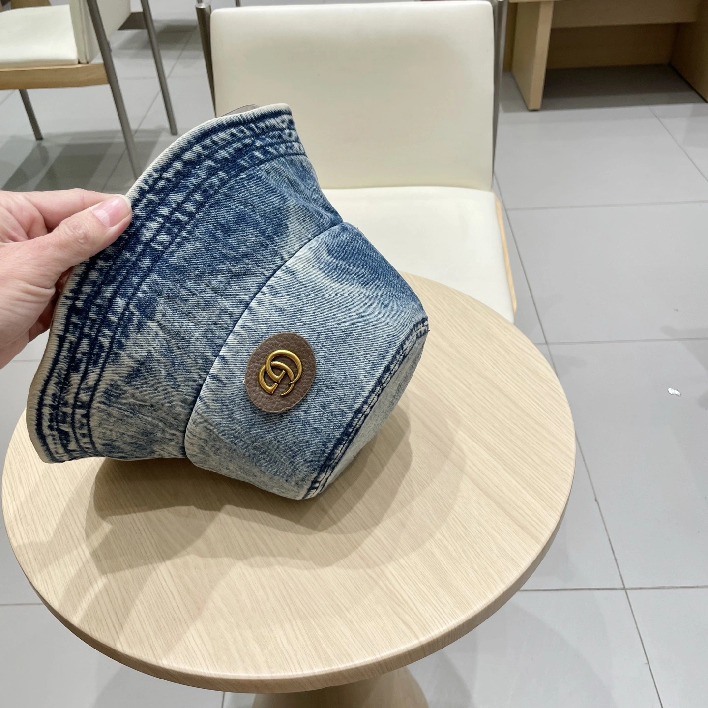 TravelReady G*ucci Hats Top XX250411- 17361