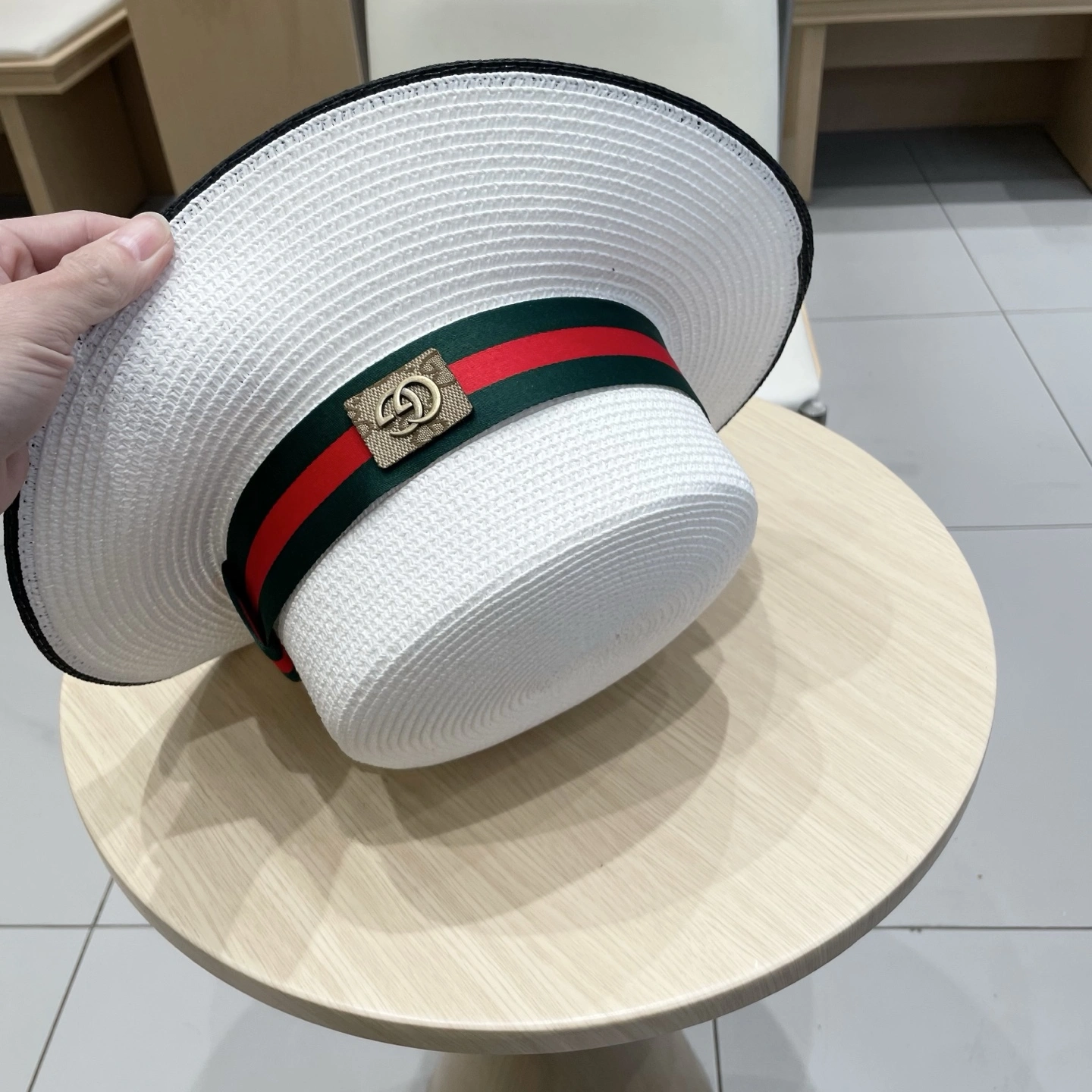 GoAnywhere G*ucci Hats Top XX250413- 17291