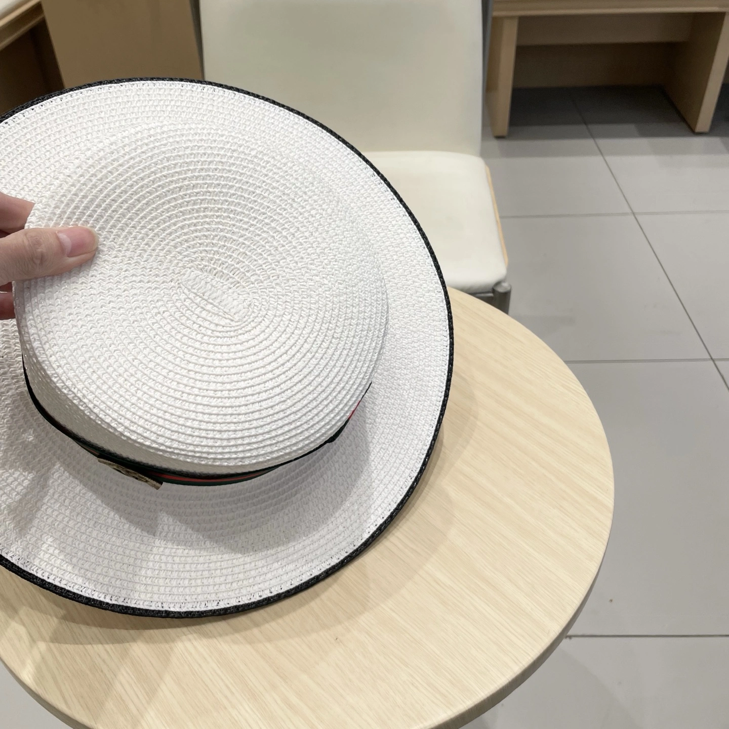 GoAnywhere G*ucci Hats Top XX250413- 17291