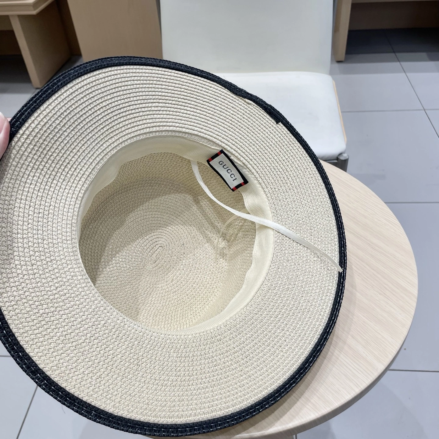 GoAnywhere G*ucci Hats Top XX250413- 17291