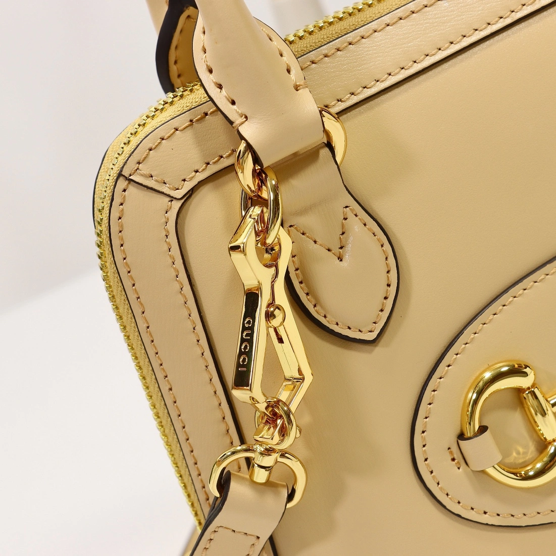 Fashionable G*ucci Top Bag 20*19.5*7.5cm 8038