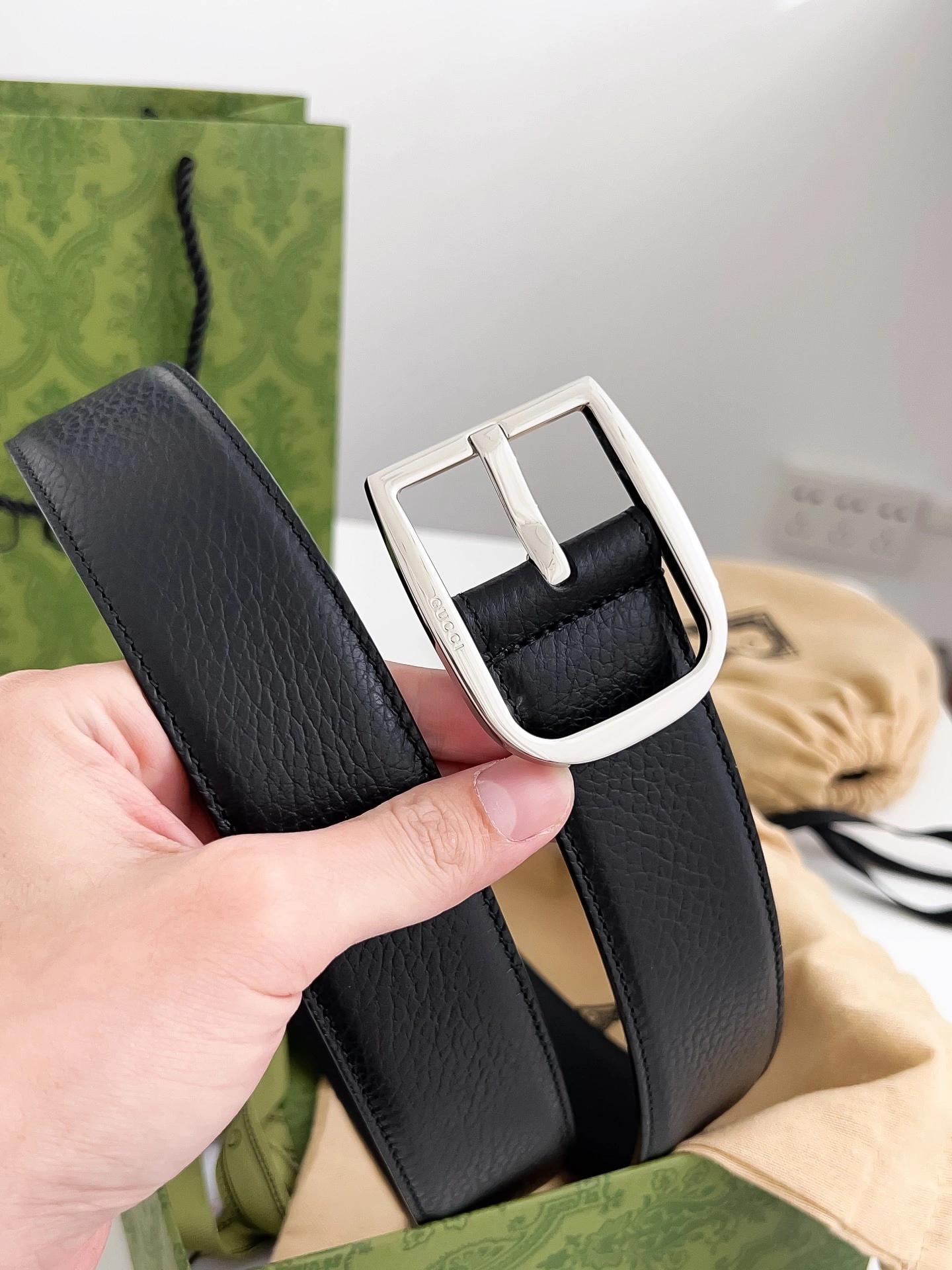 RelaxedFit G*ucci Top Belts AT 20230908- 14831