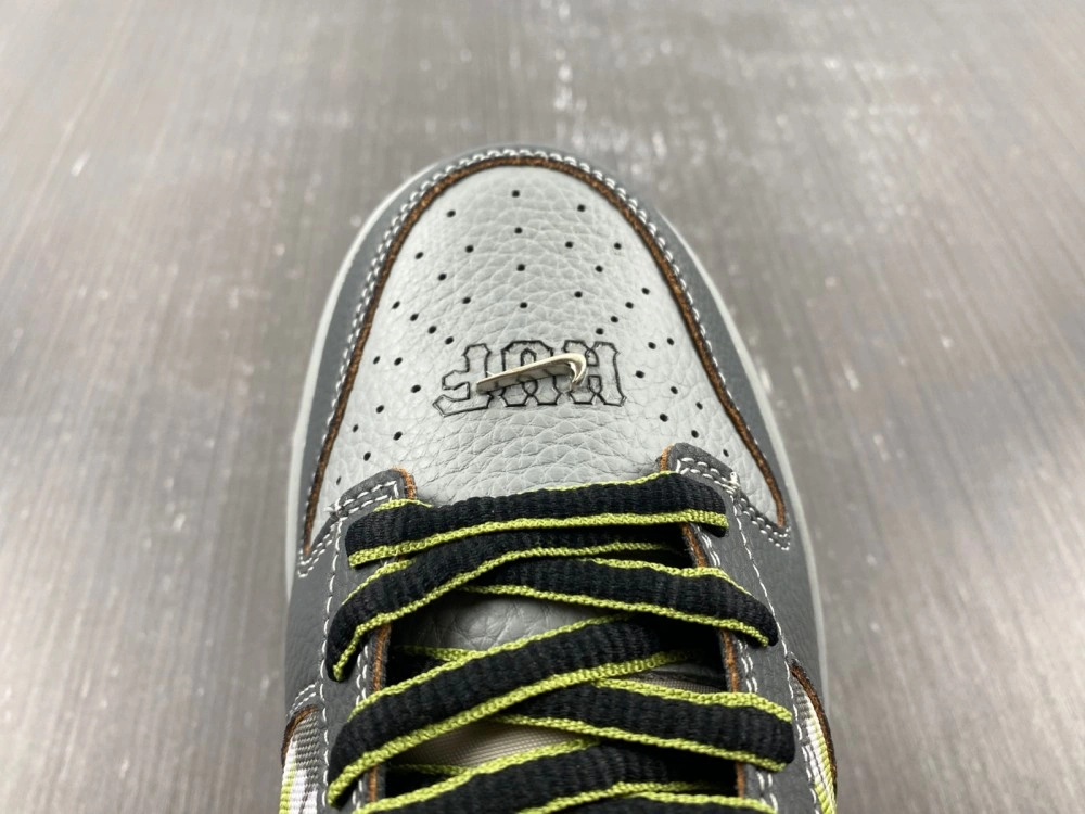 HUF X SB Dunk Low Friends and Family FD8775- NewStyle 327